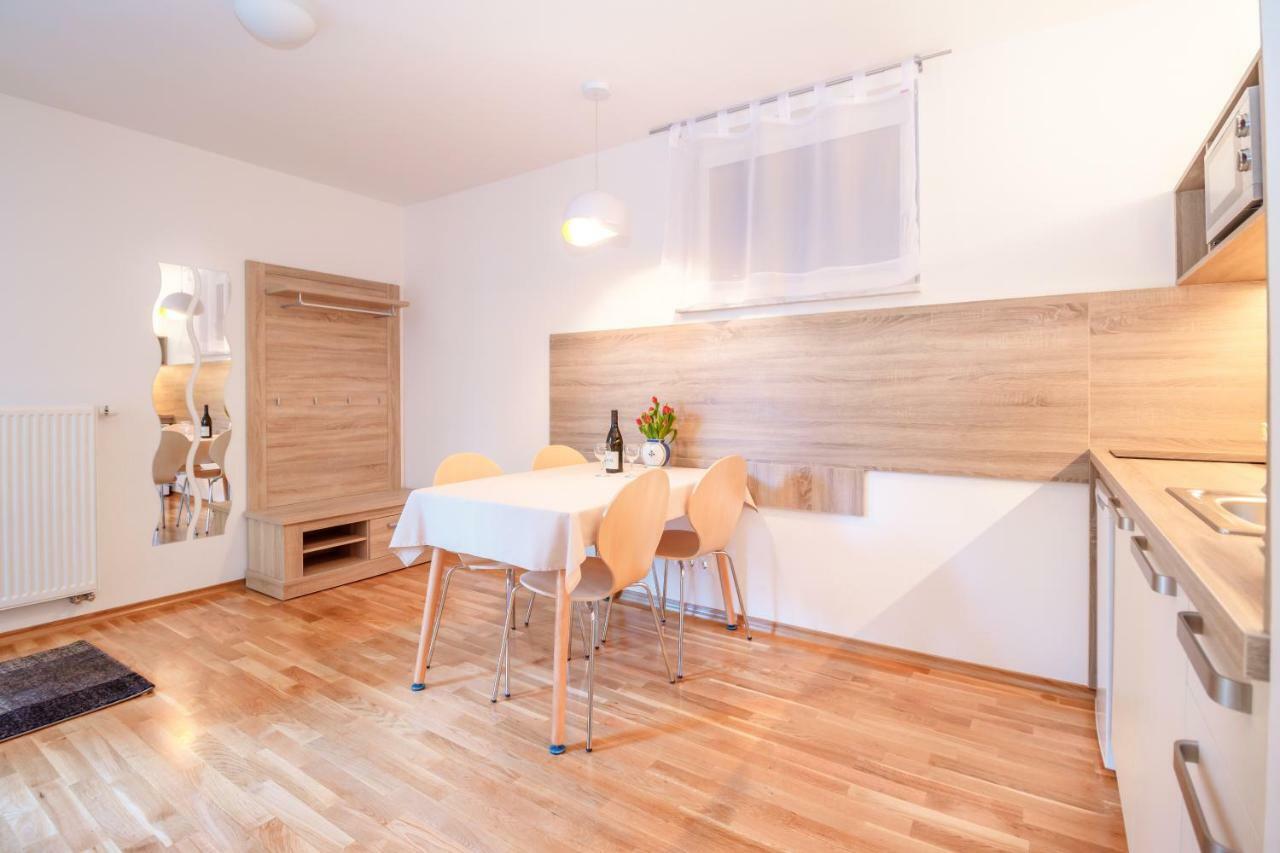 Alp Apartma ラドヴリツァ エクステリア 写真